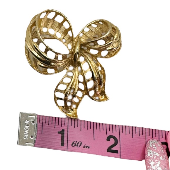 Vintage Coro Bow Brooch - Picture 7 of 7